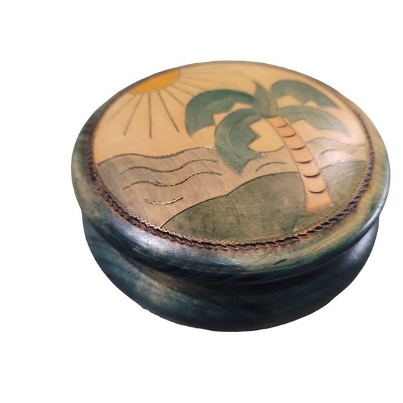 wooden hand carved tropical themed round box container with shells sand dollar - Picture 9 of 10